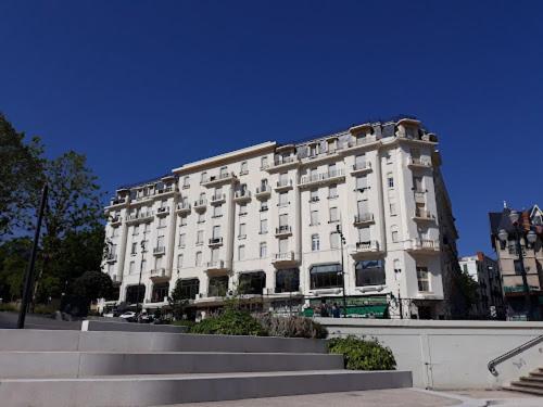 Studio Grand Hotel Chatel Guyon Ngoại thất bức ảnh